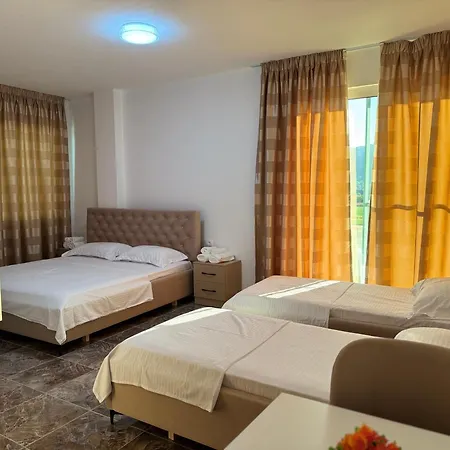 Hotel Aerostay Rinas