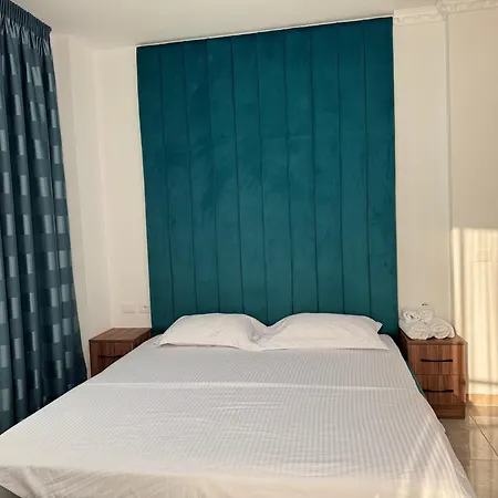 Hotel Aerostay Rinas