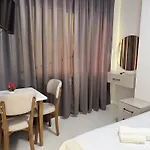 Aerostay Hotel Rinas