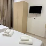 Hotel Aerostay Rinas