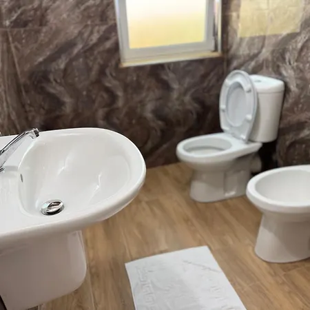 فندق Aerostay Rinas