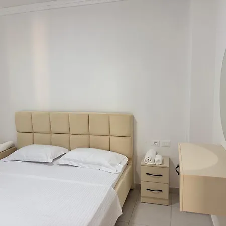 Aerostay فندق Rinas