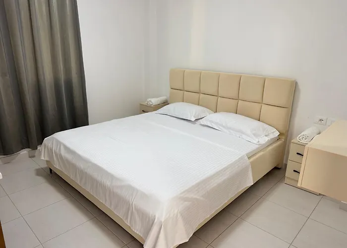 Hotel Aerostay Rinas