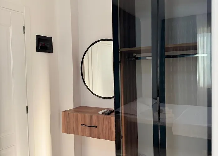 Hotel Aerostay Rinas